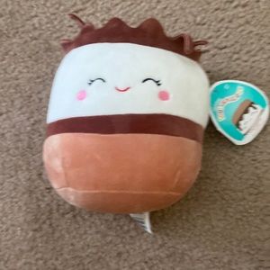 Carmelita  color brown and white